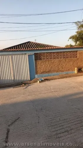 Arsenal Imóveis vende-Casa condo-Village Anchieta com 2 quartos e terraço.