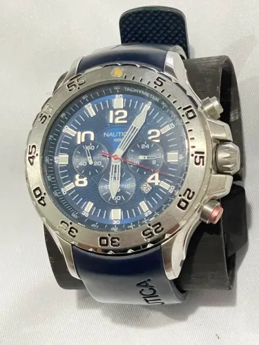 Vendo relógio nautica em perfeito estado