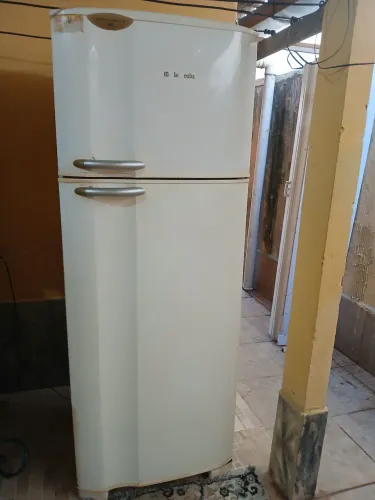 Vende - se Geladeira duplex 