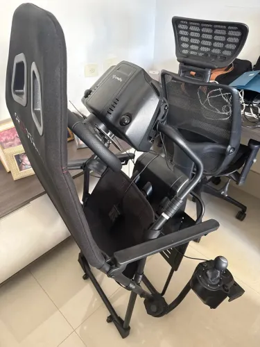 Simulador G29 com câmbio manual e suporte dobrável speedtrack da extreme racing