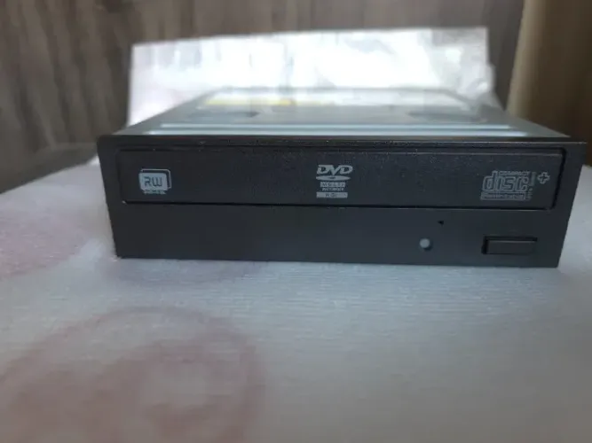 Leitor e Gravador CD/DVD HL Data Storage GH70N
