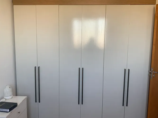 Guarda roupa casal 6 portas 