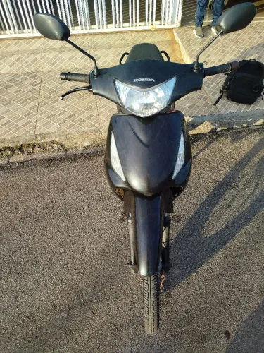 Honda Biz 125 es