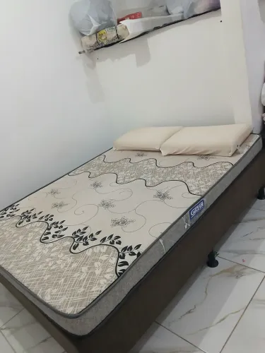Cama con su book