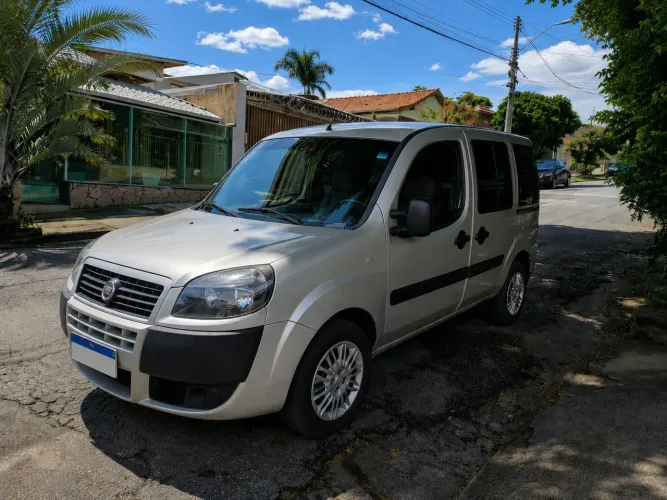 Fiat Doblo Essence 1.8 Flex 16V 5P 2021
