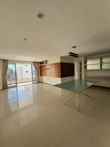 VIA MONTEVERDI | ANDAR ALTO, VARANDA AMPLA E LOCALIZAÇÃO PRIVILEGIADA NO GUARARAPES!