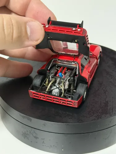 Ferrari miniatura 1:43 JOUEF EVOLUTION