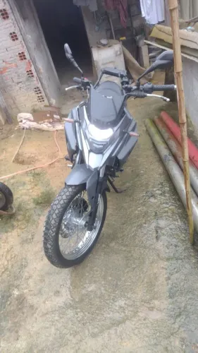 Vendo moto documentada 