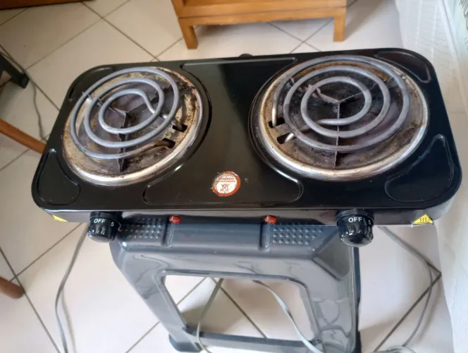 Vendo Fogão elétrico de 02 bocas