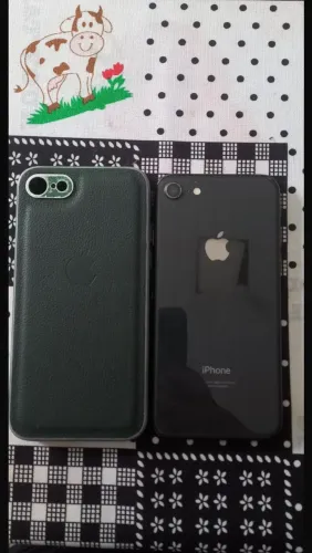 iPhone 8