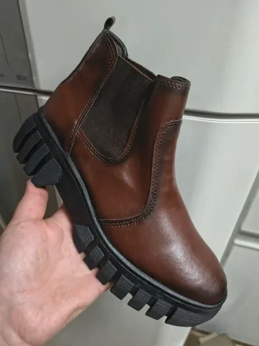 Bota feminina marrom Tratorada 37