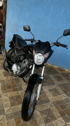 Vende-se CG TITAN ES 150 