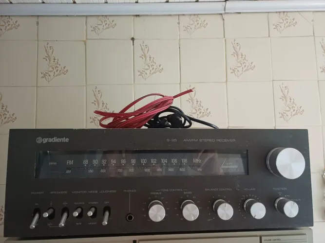 Receiver Gradiente S-95 *RARIDADE POR FAVOR LER DESCRIÇÃO COMPLETA ANTES DO CONTATO GRATO 