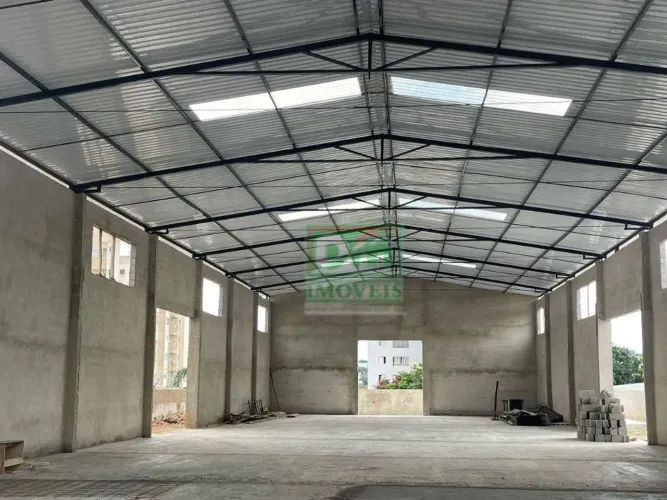 Galpão para alugar, 555 m² por R$ 40.000,00/mês - Jardim Independência - São Paulo/SP