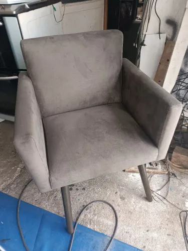 Poltrona decorativa para sala de estar
