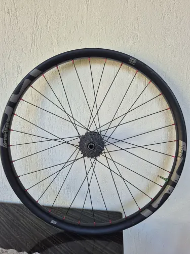 Roda traseira e*thertinn carbono top de linha 