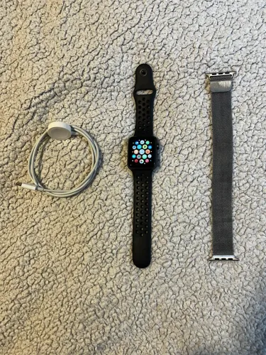 Apple Watch Series 3 42mm Nike GPS | Bateria 99% | 2 Pulseiras + Carregador