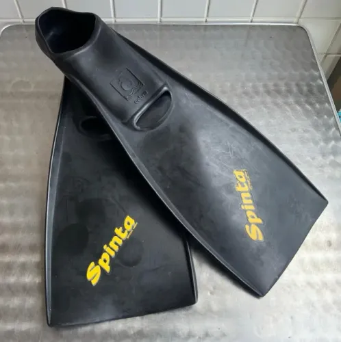 Nadadeira cobra spinta/pé de pato profissional, preço de desapego