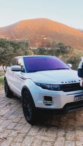 Land Rover Range Rover Evoque Pure 2.0 Aut. 5P 2013
