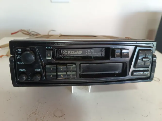 Rádio toca fitas tojo 