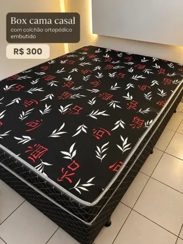 Box cama de casal com colchão ortopédico embutido