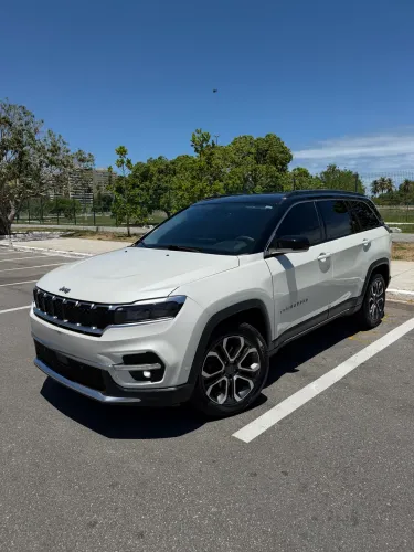 Jeep Commander Limited T270 1.3 TB Flex AUT 2023