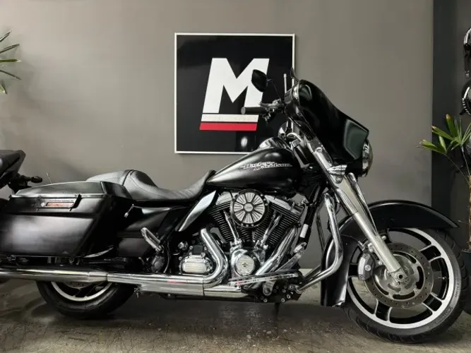 HARLEY-DAVIDSON STREET GLIDE 2012 - Revisada - CAMSERVICE - Com acessórios