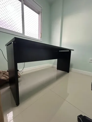 Mesa de escritório preta - Não entrego 
