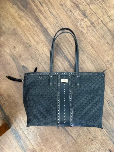 SOMENTE VENDA - Bolsa Victor Hugo Original - Elegância e Sofisticação