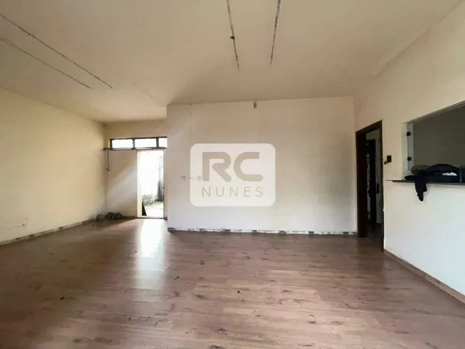Casa comercial com área de 365m², 2 vagas no Bairro São Pedro - Belo Horizonte/MG