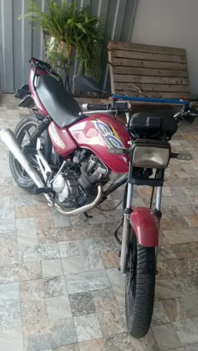 Moto muito boa  motor novo 