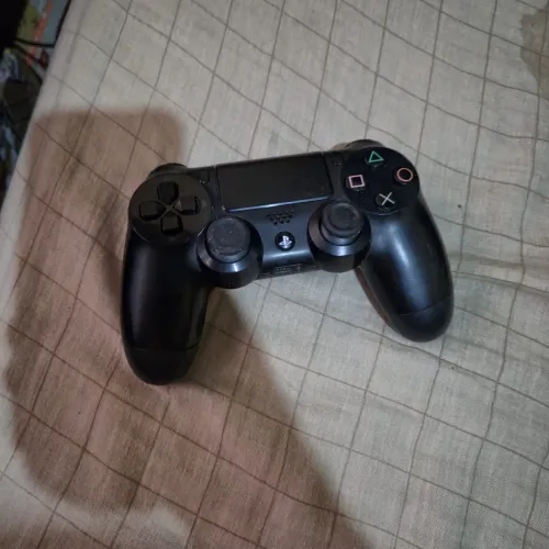Controle Dualshock 4 (Bateria viciada)