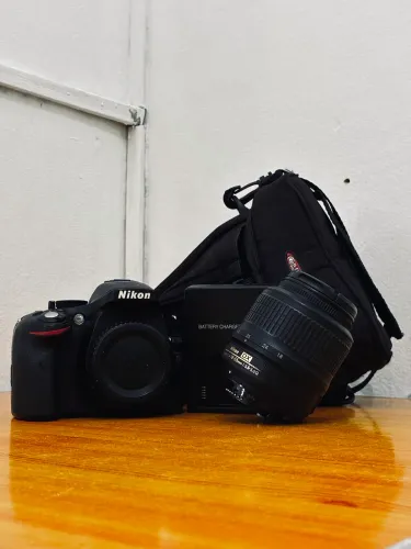 Câmera fotográfica NIKON d5200