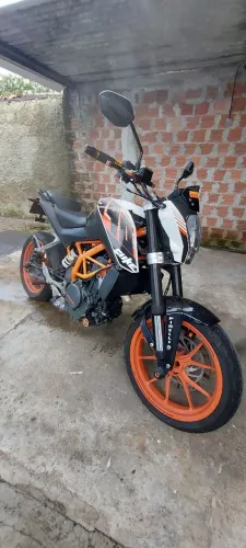 Vendo KTM 390 Duke