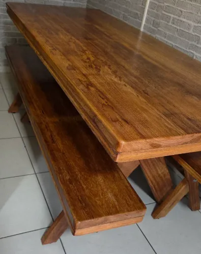 Mesa de madeira 
