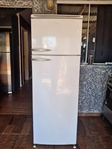 Vendo geladeira