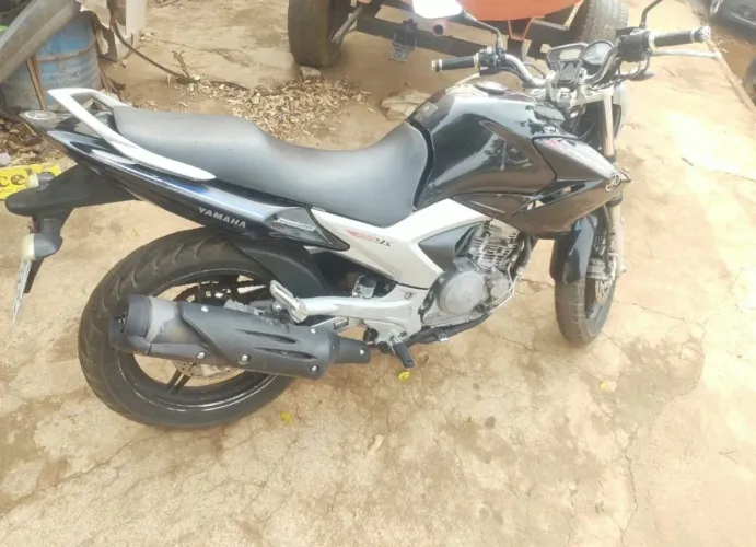Vendo Moto Fazer flex