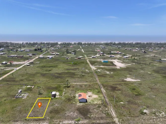 Terreno parcelado com R$10 mil de entrada