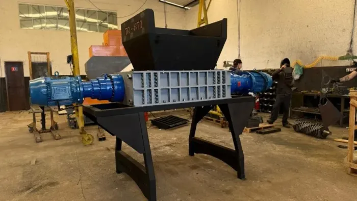 Triturador Industrial Shredder de Eixo Duplo