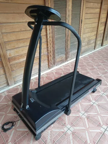 Esteira Eletrica Athletic Advanced 2 (com elevação) 950 a vista ou 12 x de 95 no cartão