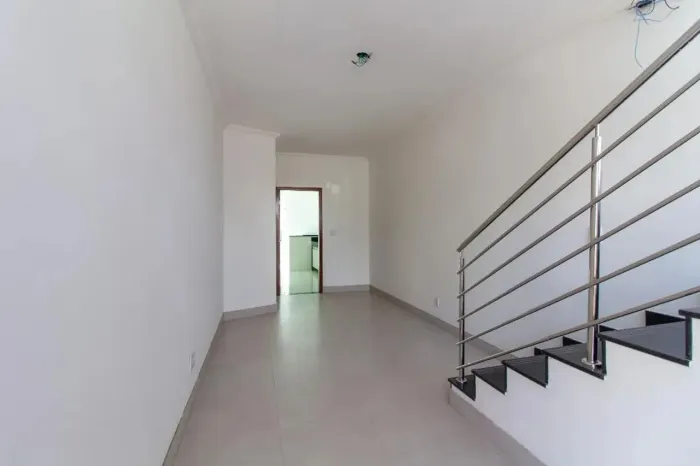 Casa à Venda - Nova Vista, 5 Quartos, 200 m2