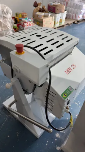 Amassadeira gastromaq mbi-25 bivolt