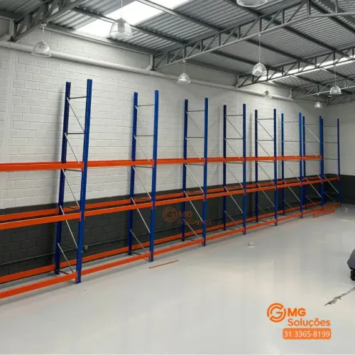 Porta pallet estante para paleteira em galpão