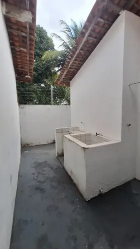 ALUGO CASA BAIRRO AURORA COND COM 2 QUARTOS
