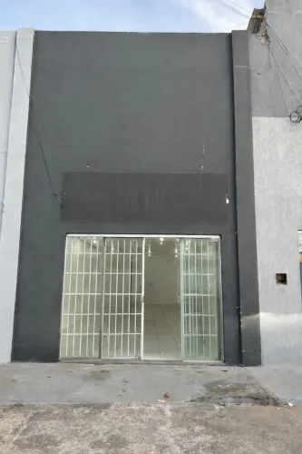 Aluga-se sala comercial no bairro São Pedro