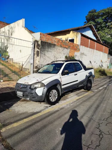 Fiat Strada Adventure1.8/ 1.8 Locker Flex CD 2013