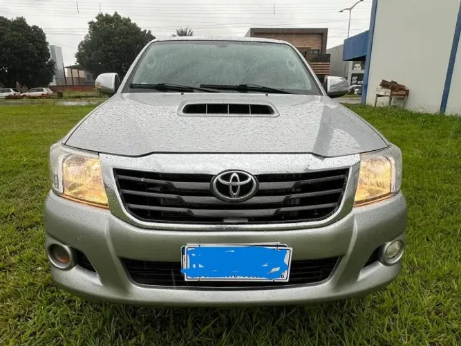 Toyota Hilux CD SRV D4-d 4X4 3.0 TDI Dies 2015