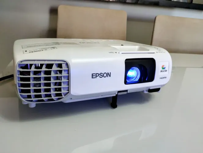 Projetor Epson s17