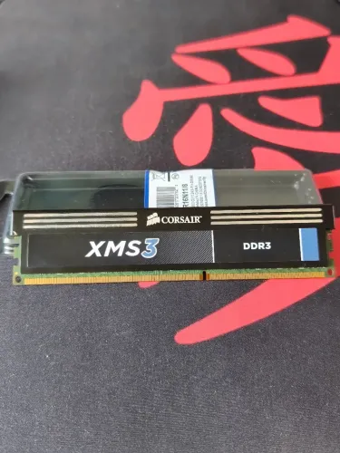Memória RAM Corsair XMS3