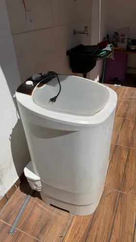 Tanquinho de lavar roupa
